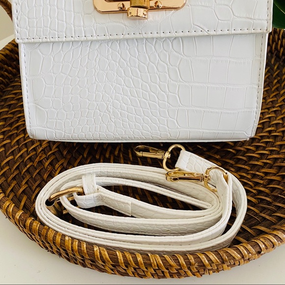 Leather Croc Pattern Crossbody Bag - Picture 7 of 8